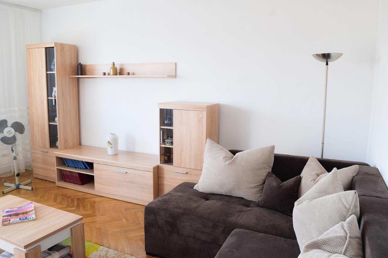 Apartman Bane 021 With A View โนวีซาด ภายนอก รูปภาพ
